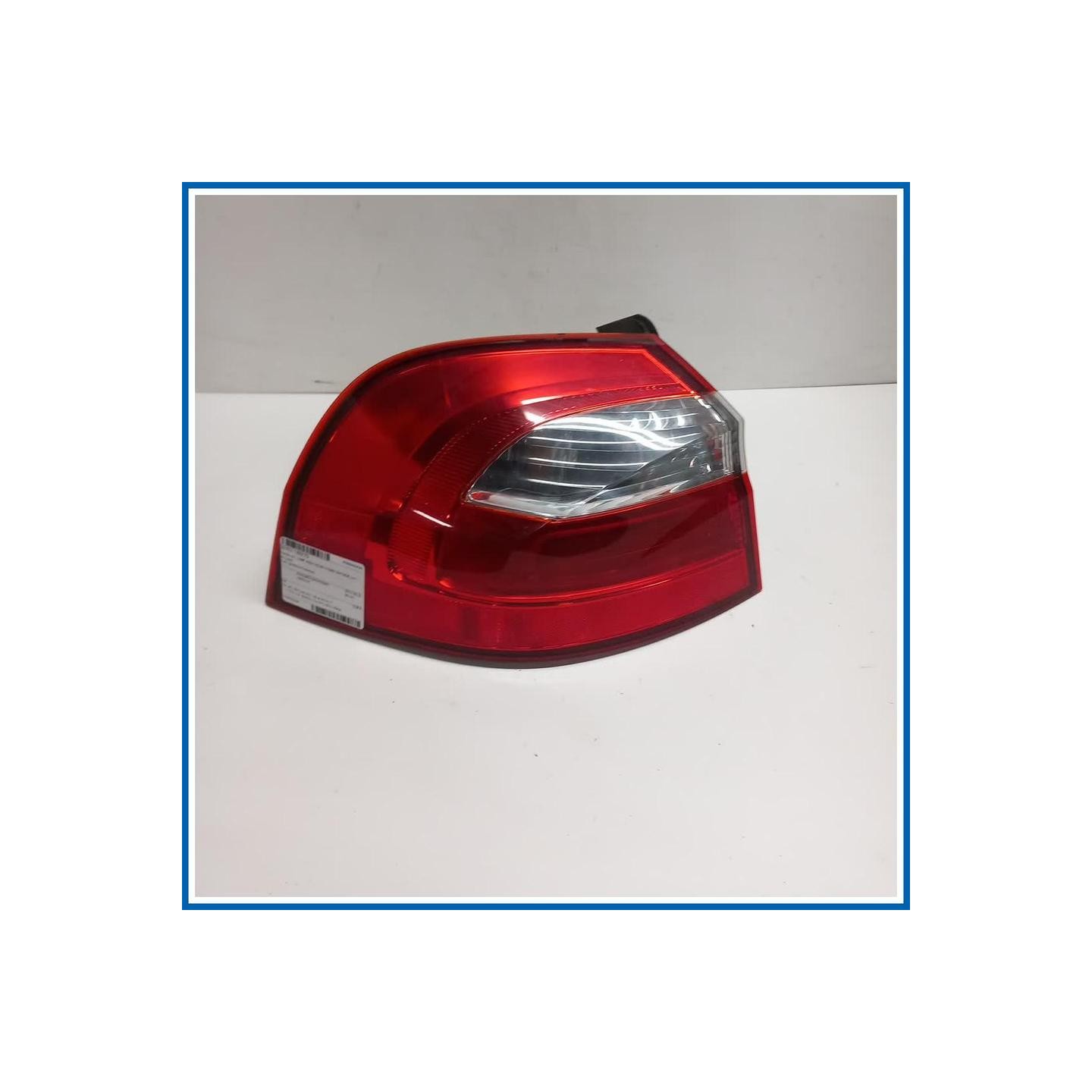 Fanale est. LAMP ASSY-REAR COMB OUTSIDE,LH | sx. | post. KIA Rio III