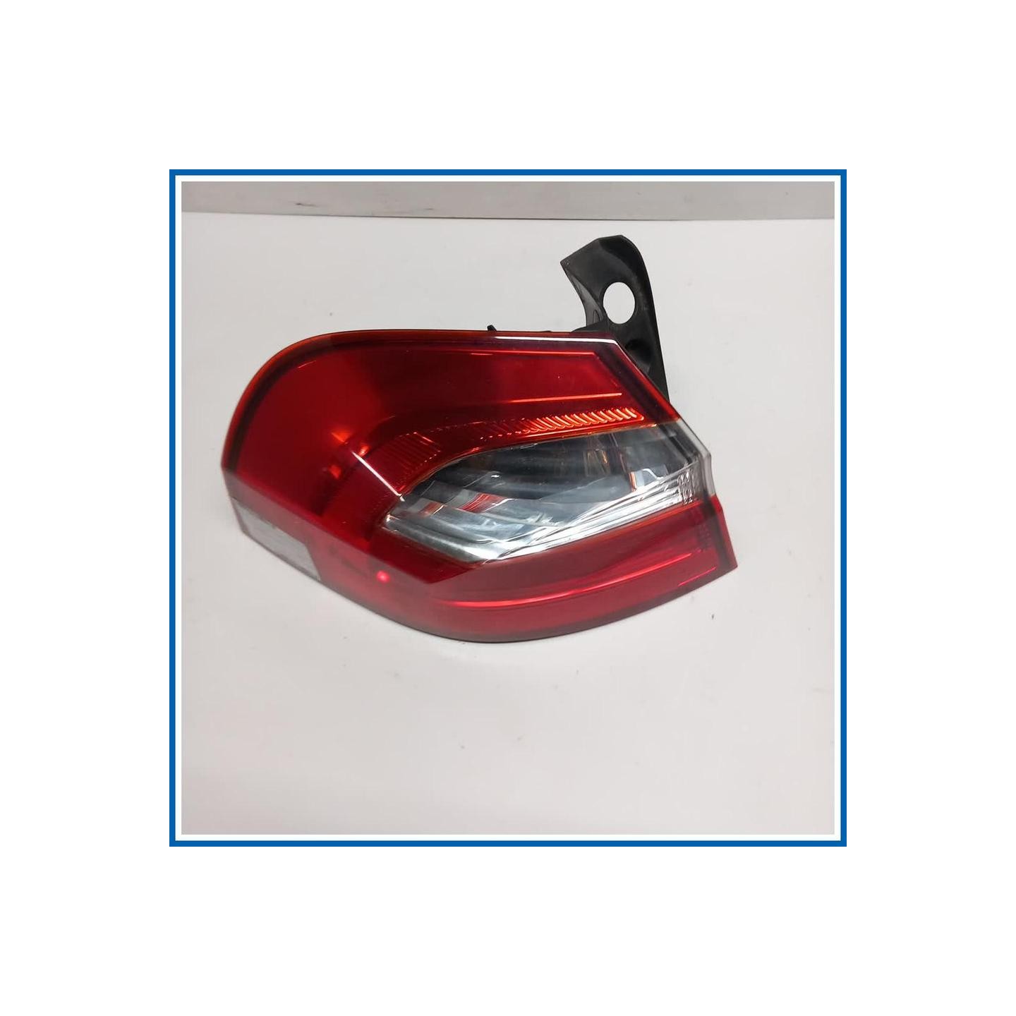 Fanale est. LAMP ASSY-REAR COMB OUTSIDE,LH | sx. | post. KIA Rio III