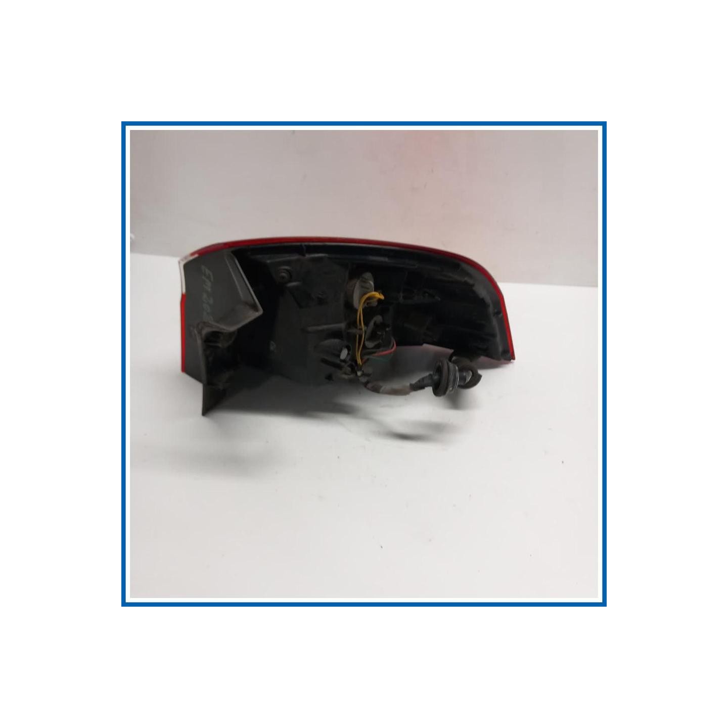 Fanale est. LAMP ASSY-REAR COMB OUTSIDE,LH | sx. | post. KIA Rio III