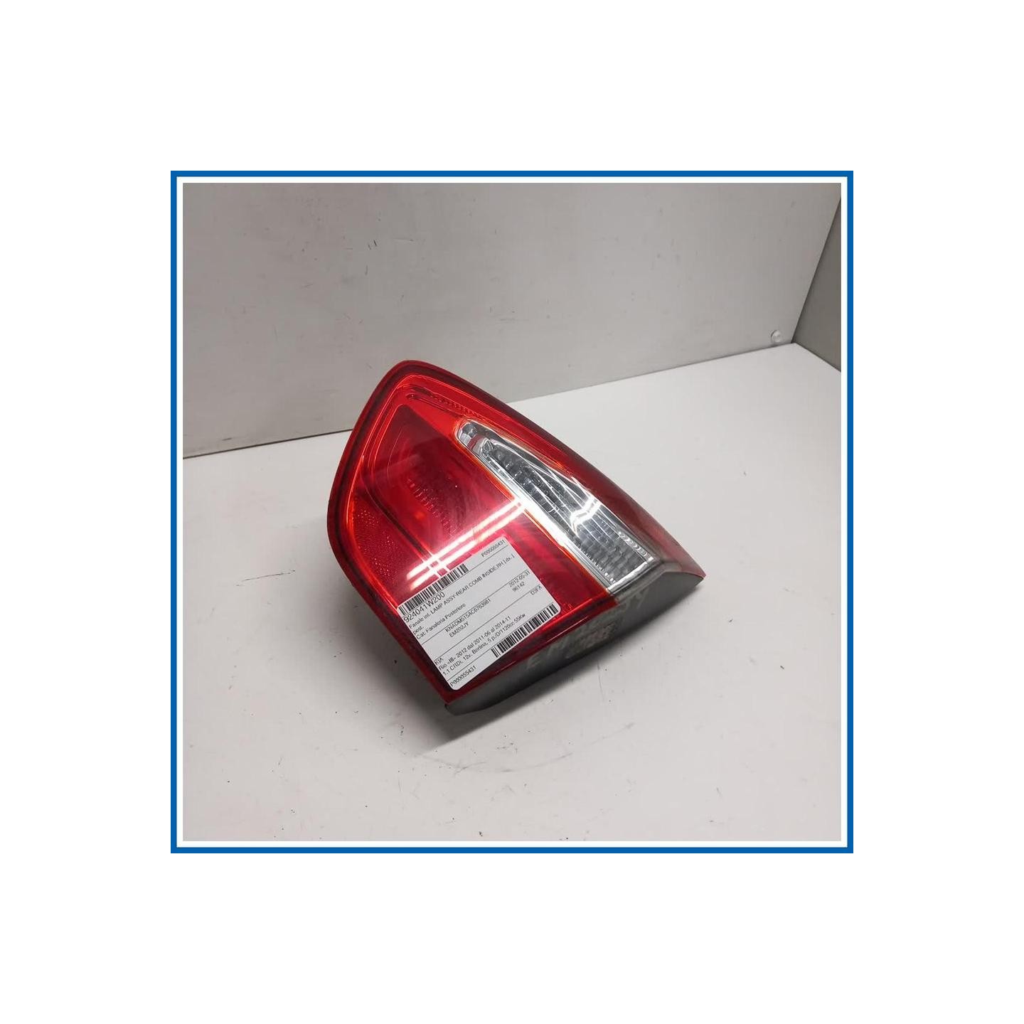 Fanale int. LAMP ASSY-REAR COMB INSIDE,RH | dx. | post. KIA Rio III