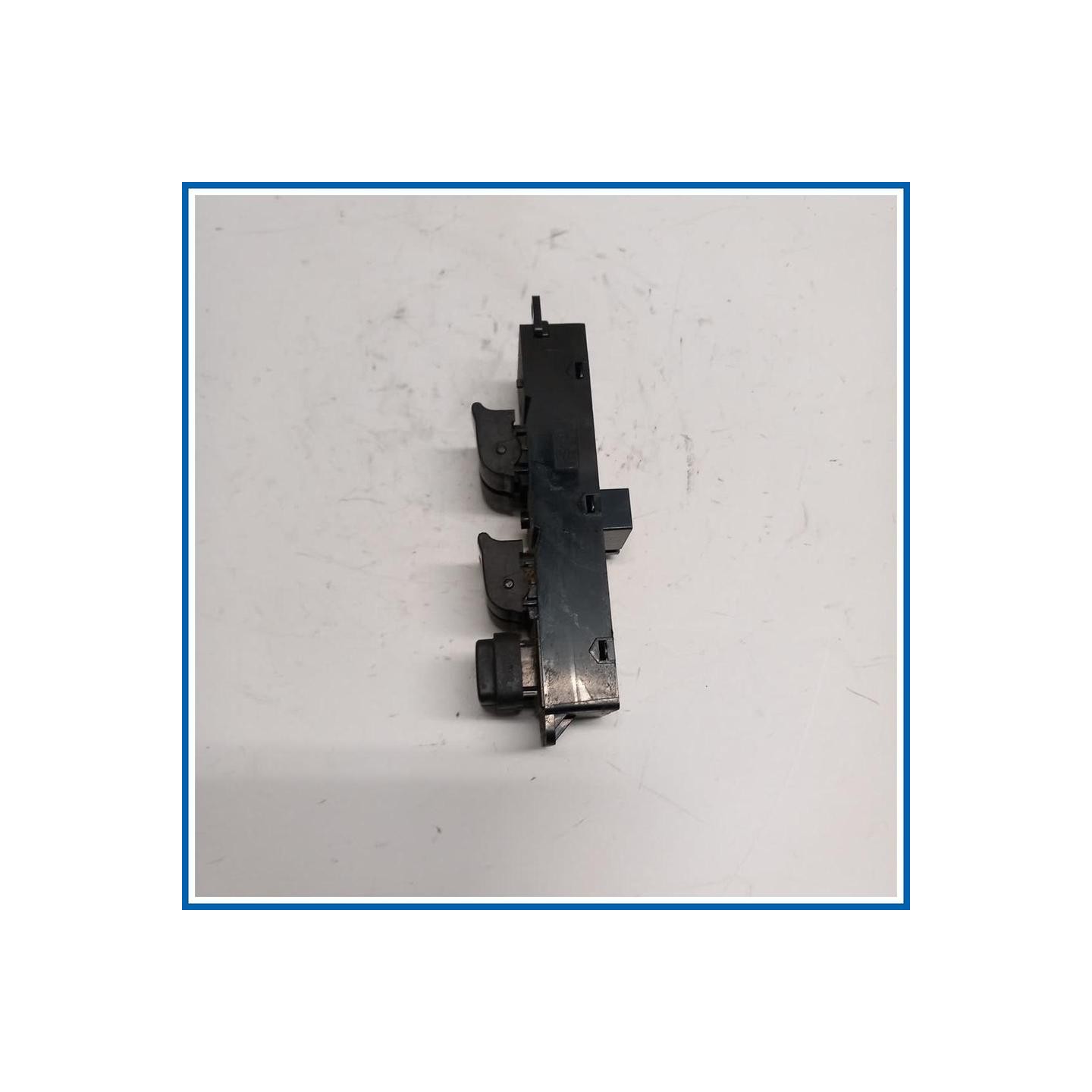 Interruttore alzacristalli SWITCH ASSY-PWR WDW MAIN | sx. | ant. SSANGYONG Korando III