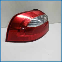 Fanale est. LAMP ASSY-REAR COMB OUTSIDE,LH | sx. | post. KIA Rio III