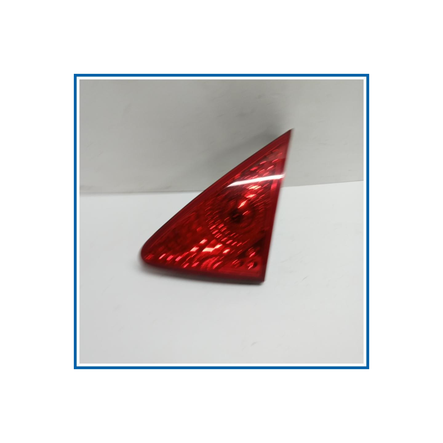 Fanale int. FANALE | dx. | post. PEUGEOT 3008 I