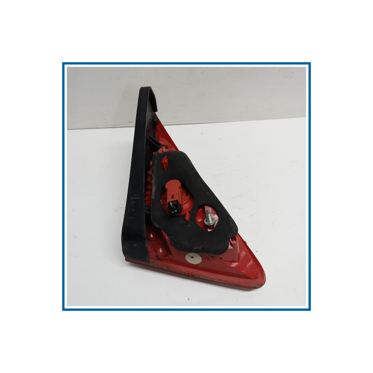 Fanale int. FANALE | dx. | post. PEUGEOT 3008 I