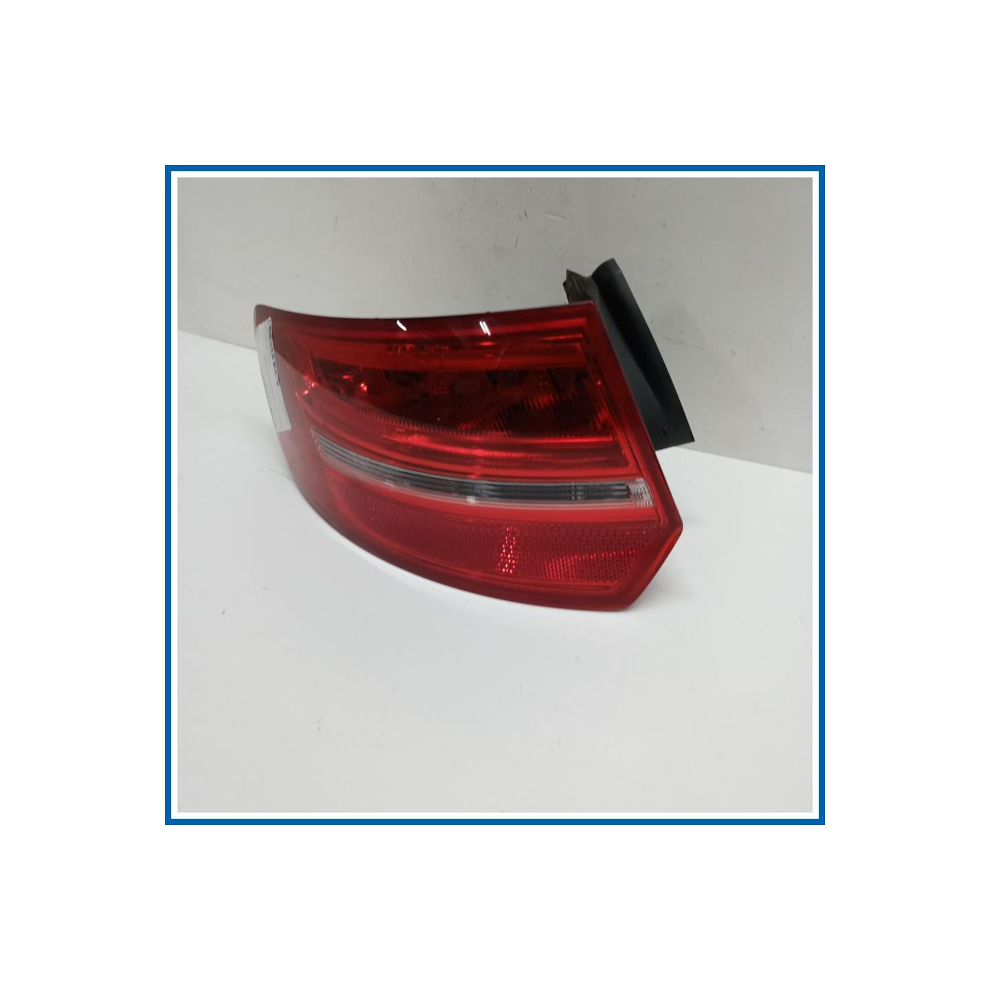 Fanale est. . | sx. | post. AUDI A3 8PA Sportback