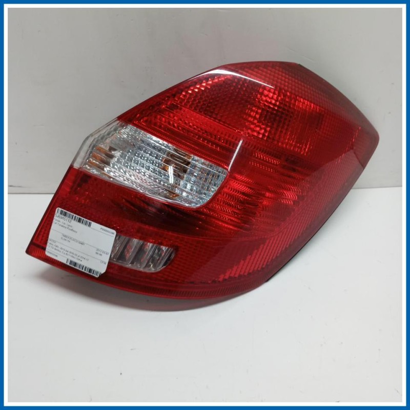 Fanale . | dx. | post. SKODA Fabia 542