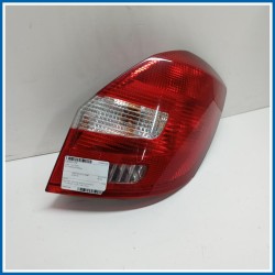 Fanale . | dx. | post. SKODA Fabia 542