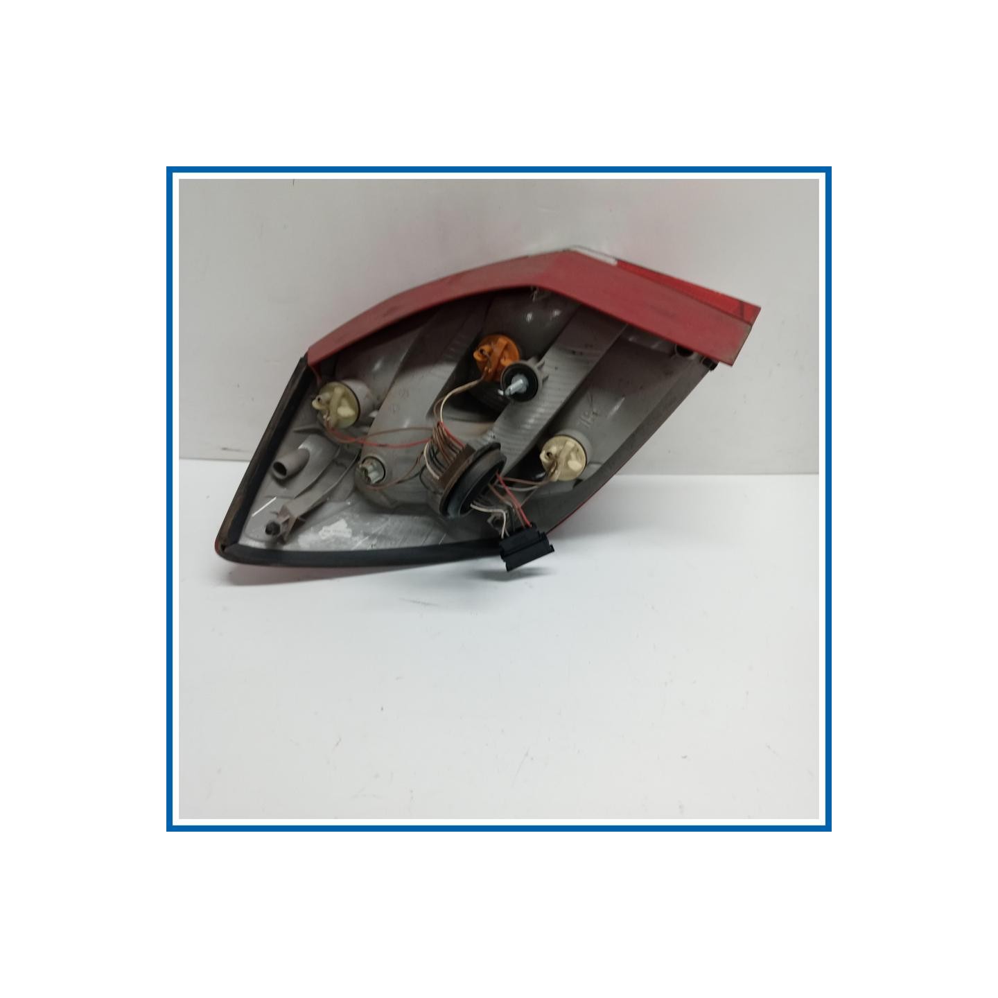 Fanale . | dx. | post. SKODA Fabia 542
