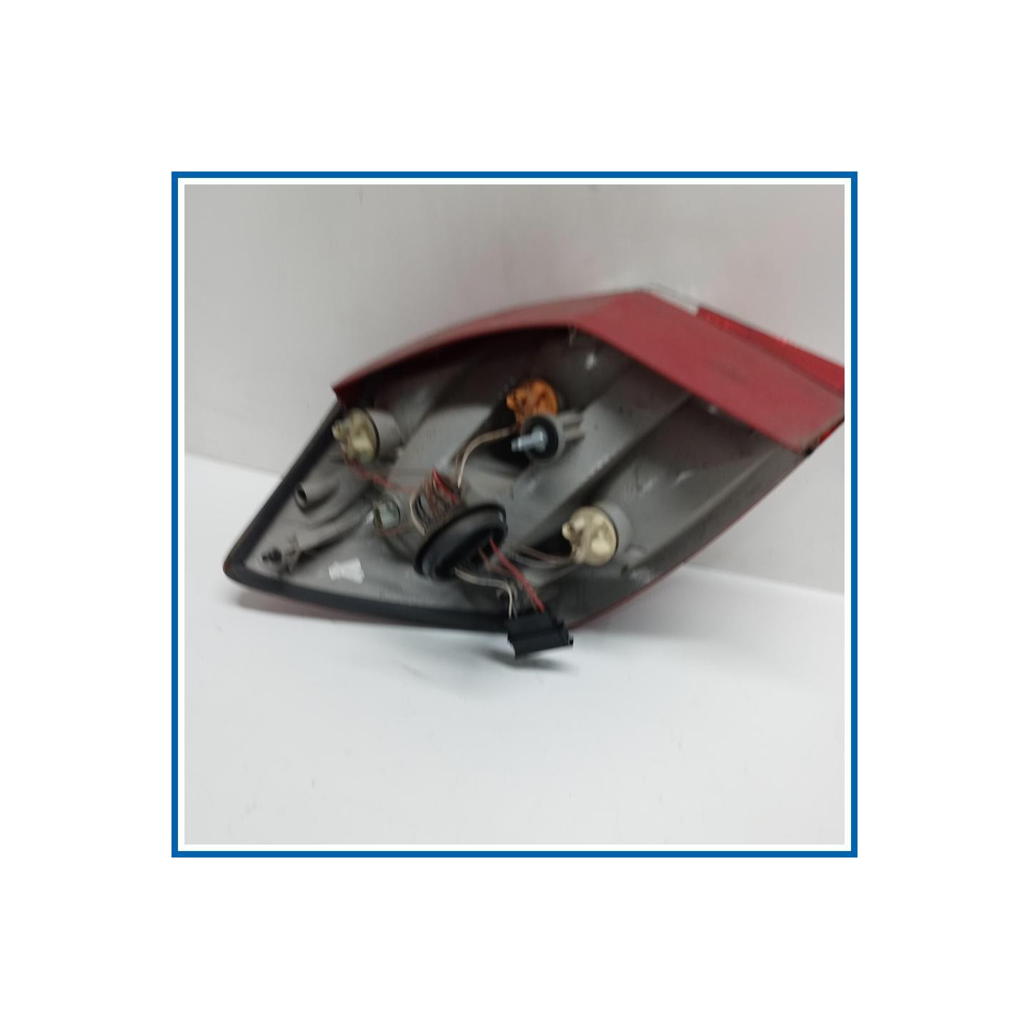 Fanale . | dx. | post. SKODA Fabia 542