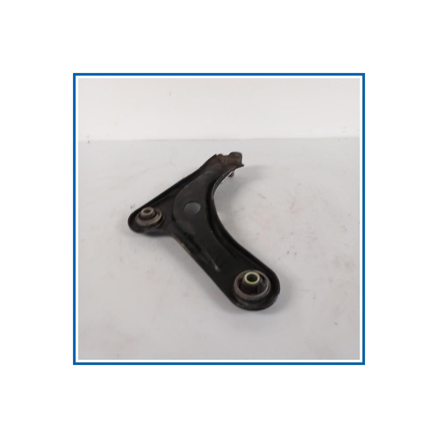 Braccio oscillante TRIANGOLO | sx. | ant. PEUGEOT 2008 I