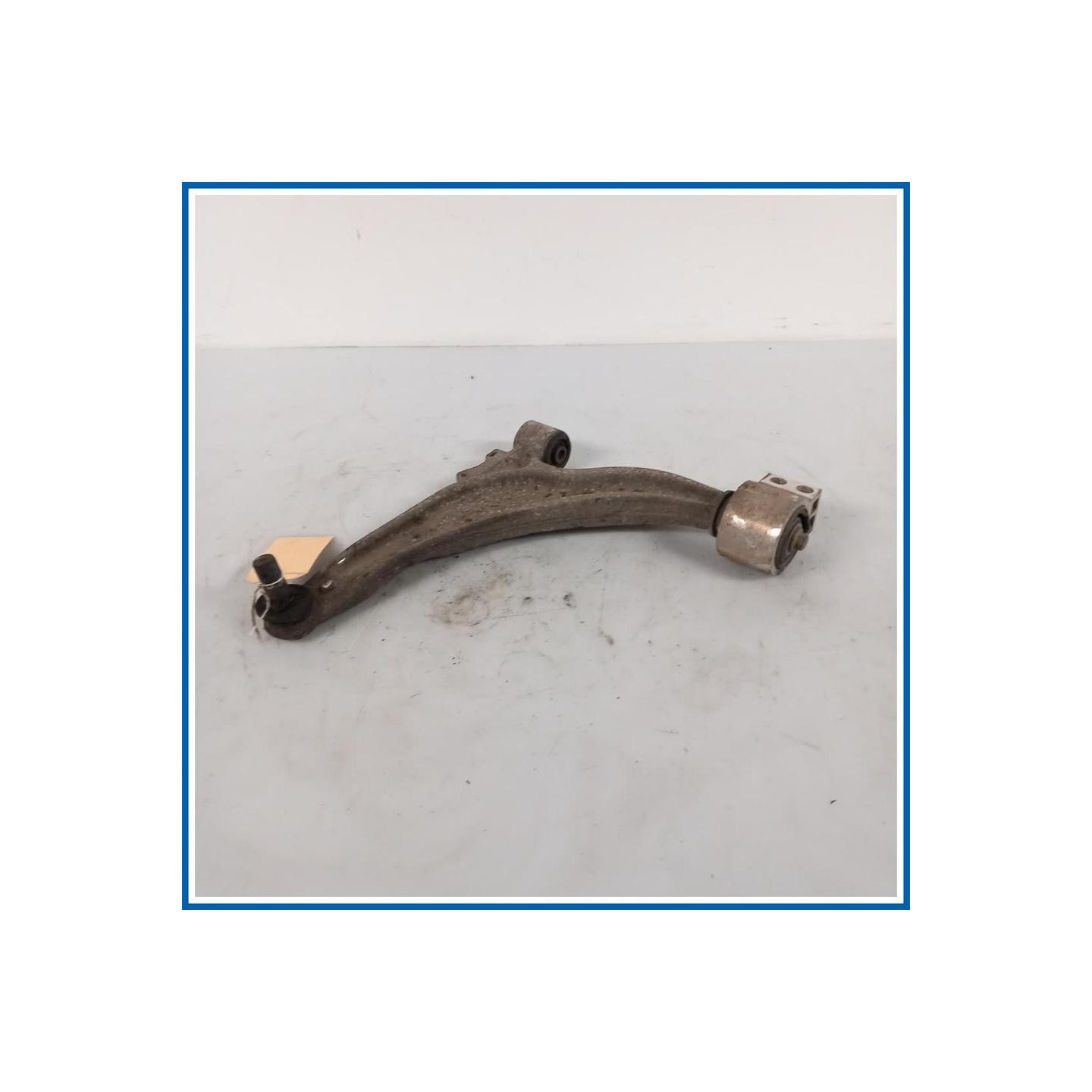 Braccio oscillante TRIANGOLO | sx. | ant. OPEL Zafira C