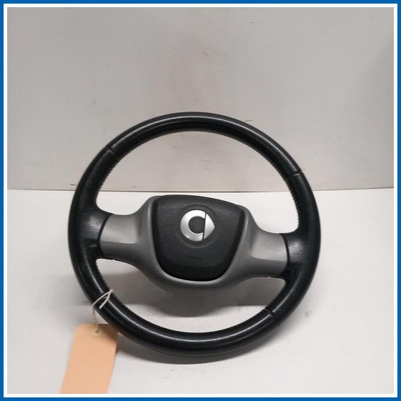 Volante |  | volante completo di airbag + contatto spiralato. 
*Nota. (il contatto spiralato è difettoso, tiene le spie accese).