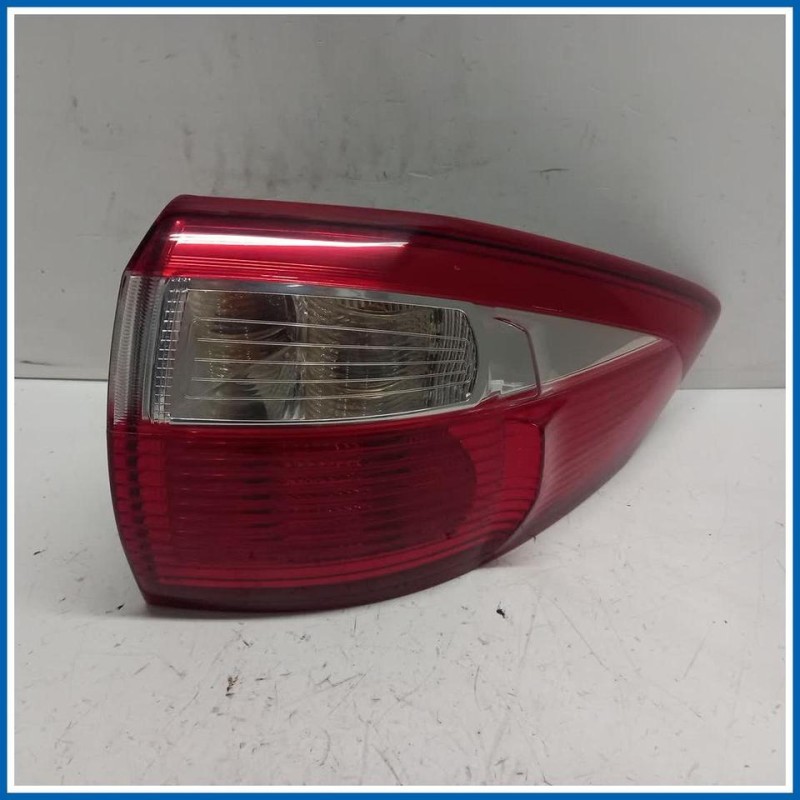 Fanale est. Lamp Assy - Rear; Stop And Flasher | dx. | post. FORD C-Max III