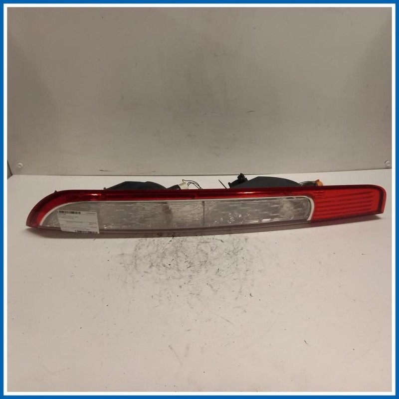 Fanale LAMP ASSY | sx. | post. FORD Focus III