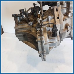 Cambio CAMBIO-MANUALE |  |  HYUNDAI i20 I