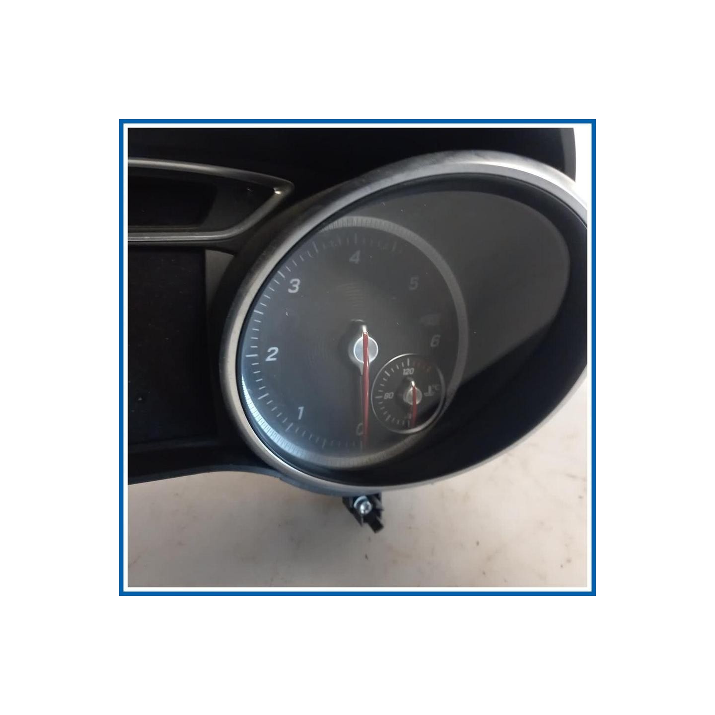 Quadro strumenti STRUMENTAZIONE |  |  MERCEDES Classe GLA X156