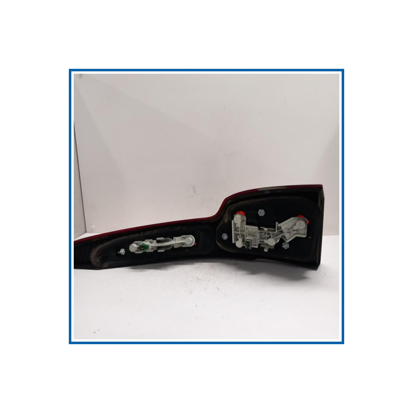Fanale SCATOLA LAMPADA | sx. | post. VOLVO V50