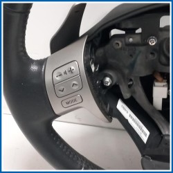 Volante |  |  TOYOTA Auris I