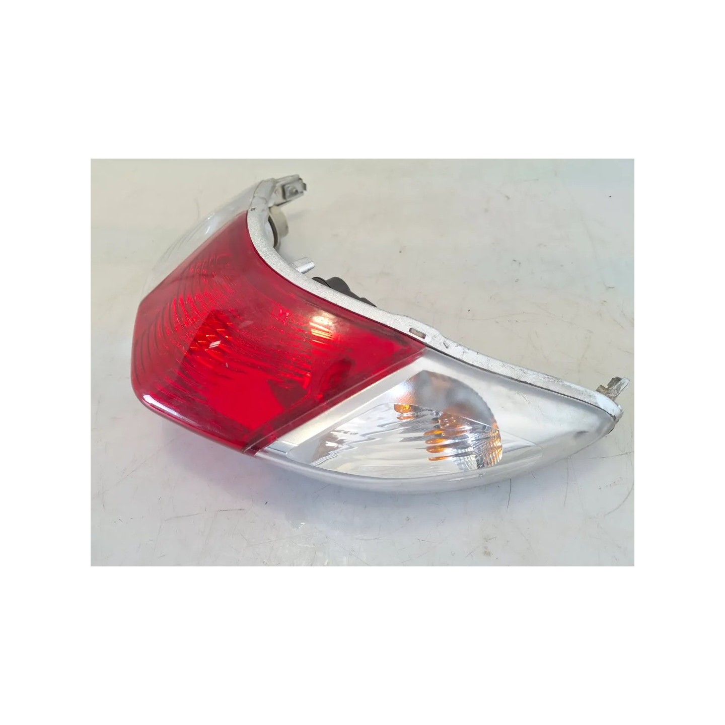 Fanale posteriore Piaggio Fly Fly 125 (disco post) (E3) 