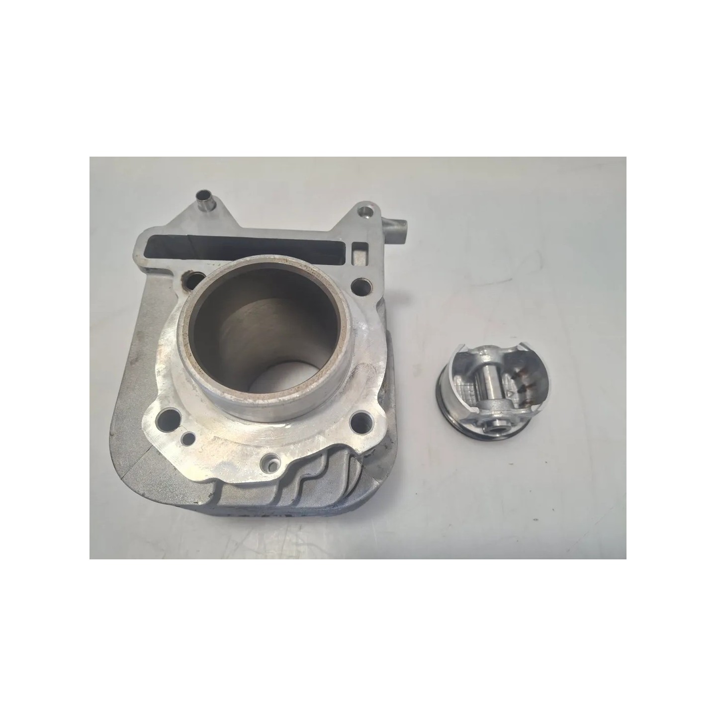 Cilindro con pistone Piaggio Fly Fly 125 (disco post) (E3) 