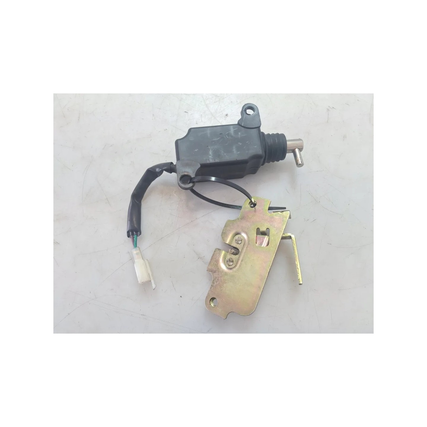 Attuatore serratura sella Sym Symphony 125 (E5) Symphony 125 