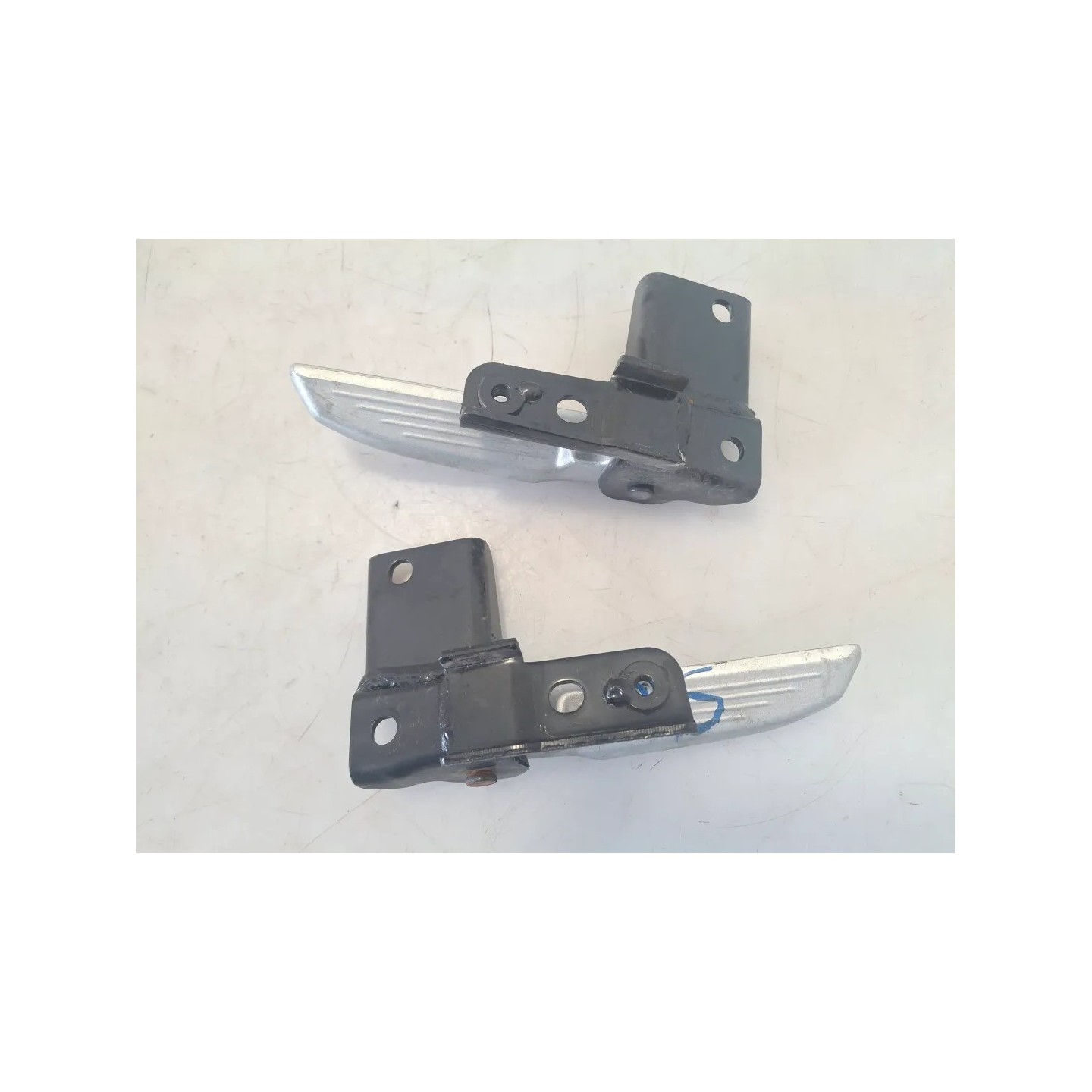 Pedana appoggiapiede posteriore completo Sym Symphony 125 (E5) Symphony 125 