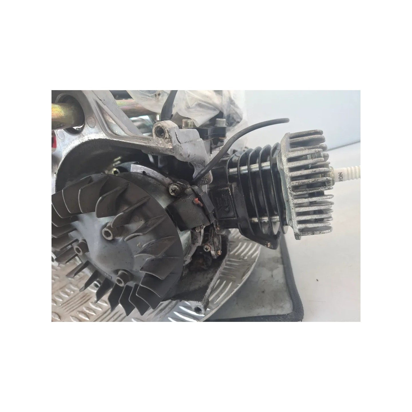 Motore semicompleto Malaguti F12 Phantom 50 (E1) F12 Phantom 50 AC 