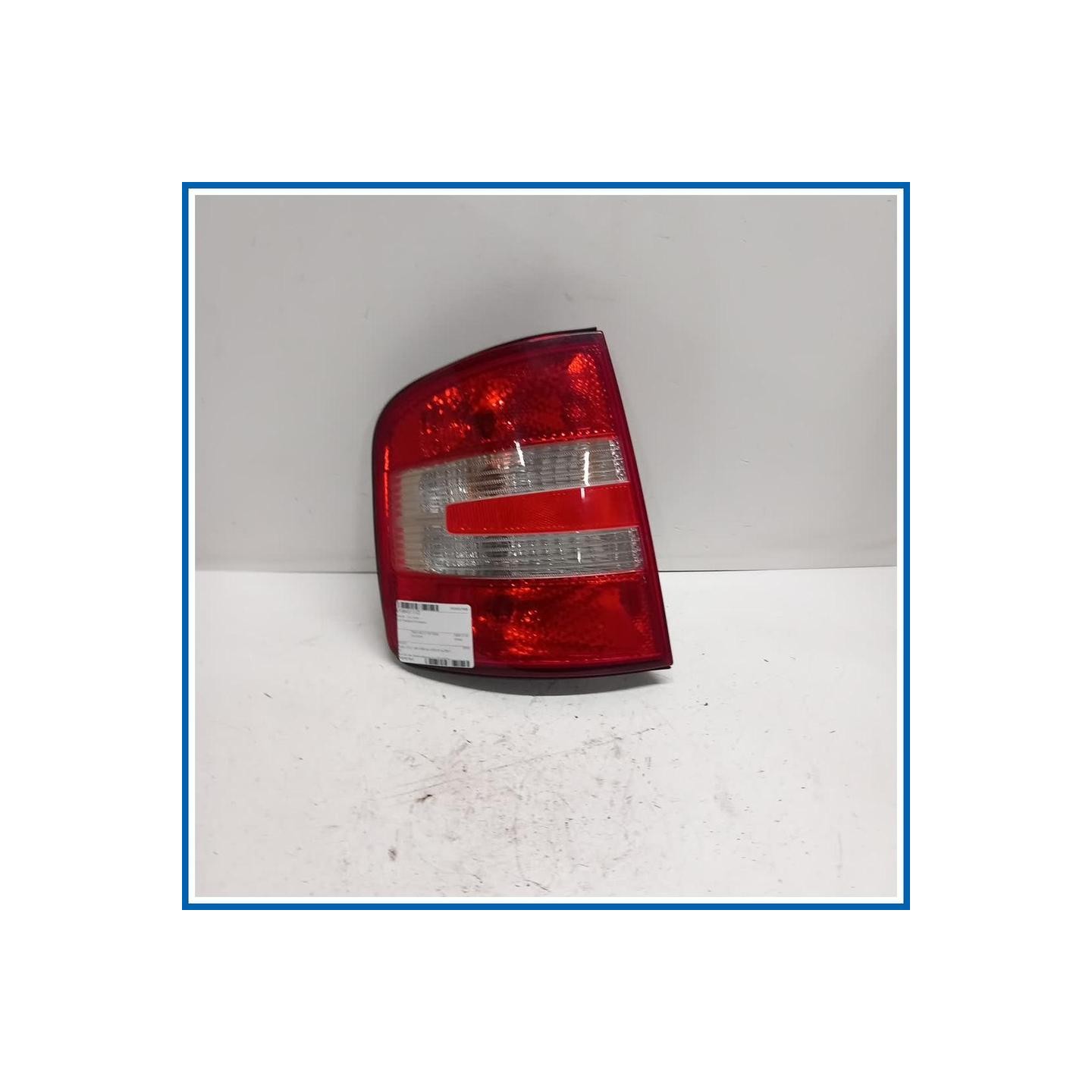 Fanale . | sx. | post. SKODA Fabia 6Y5 SW