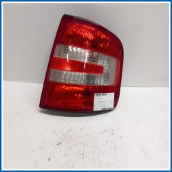 Fanale . | dx. | post. SKODA Fabia 6Y5 SW