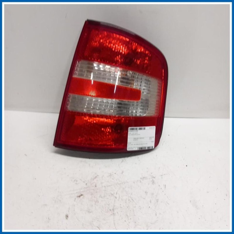 Fanale . | dx. | post. SKODA Fabia 6Y5 SW
