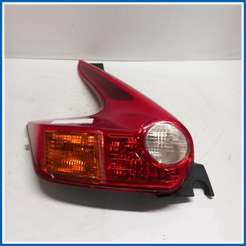 Fanale FARO POST SX | sx. | post. NISSAN Juke I