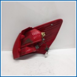 Fanale est. LAMP ASSY-REAR COMB OUTSIDE,LH | sx. | post. KIA Venga