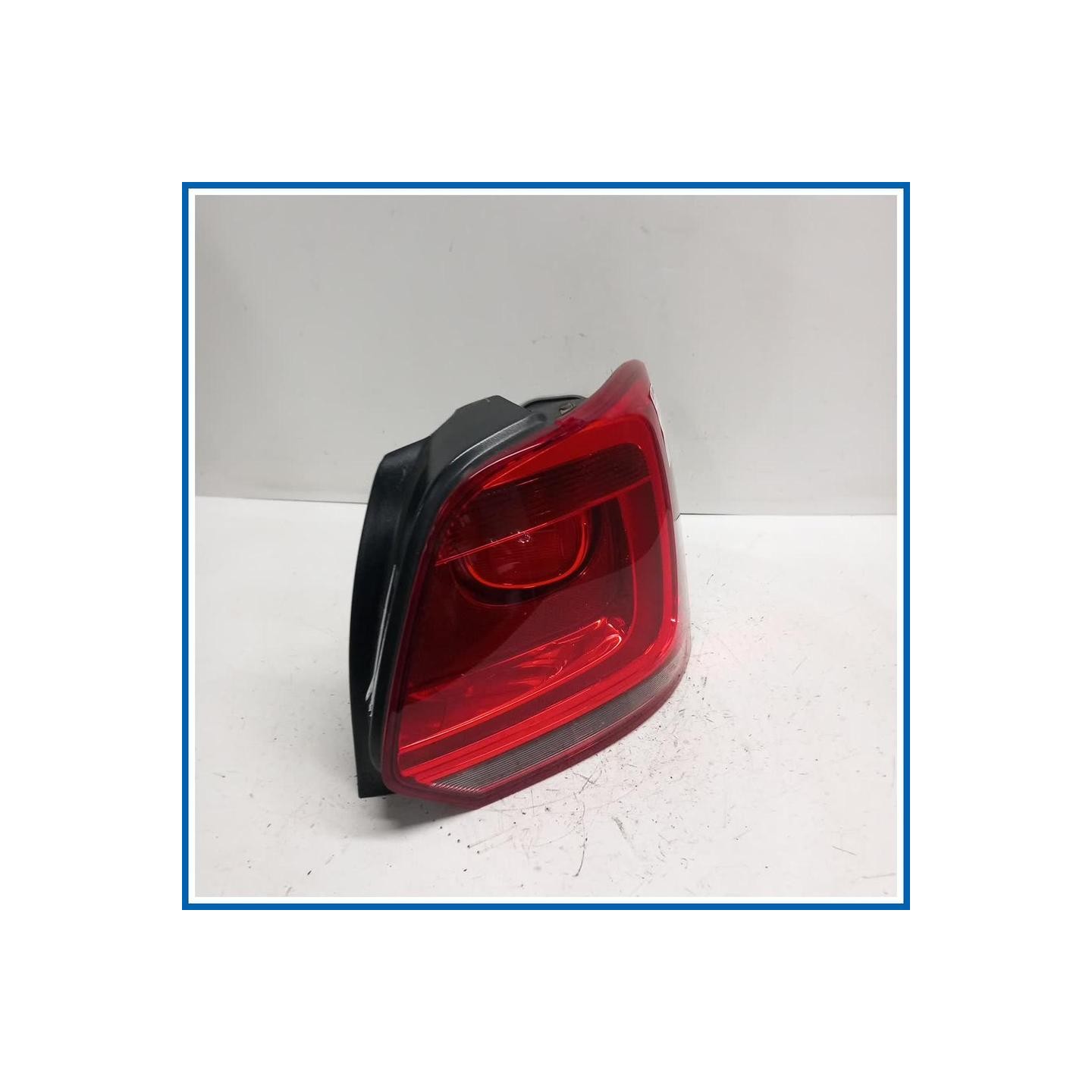 Fanale . | dx. | post. VOLKSWAGEN Polo VI
