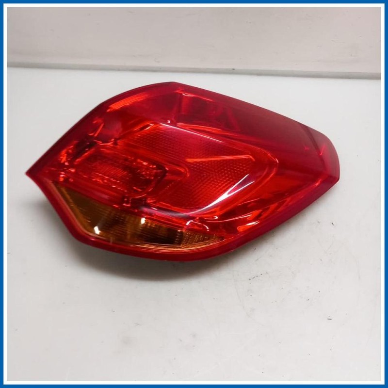 Fanale est. FANALE | dx. | post. OPEL Astra J