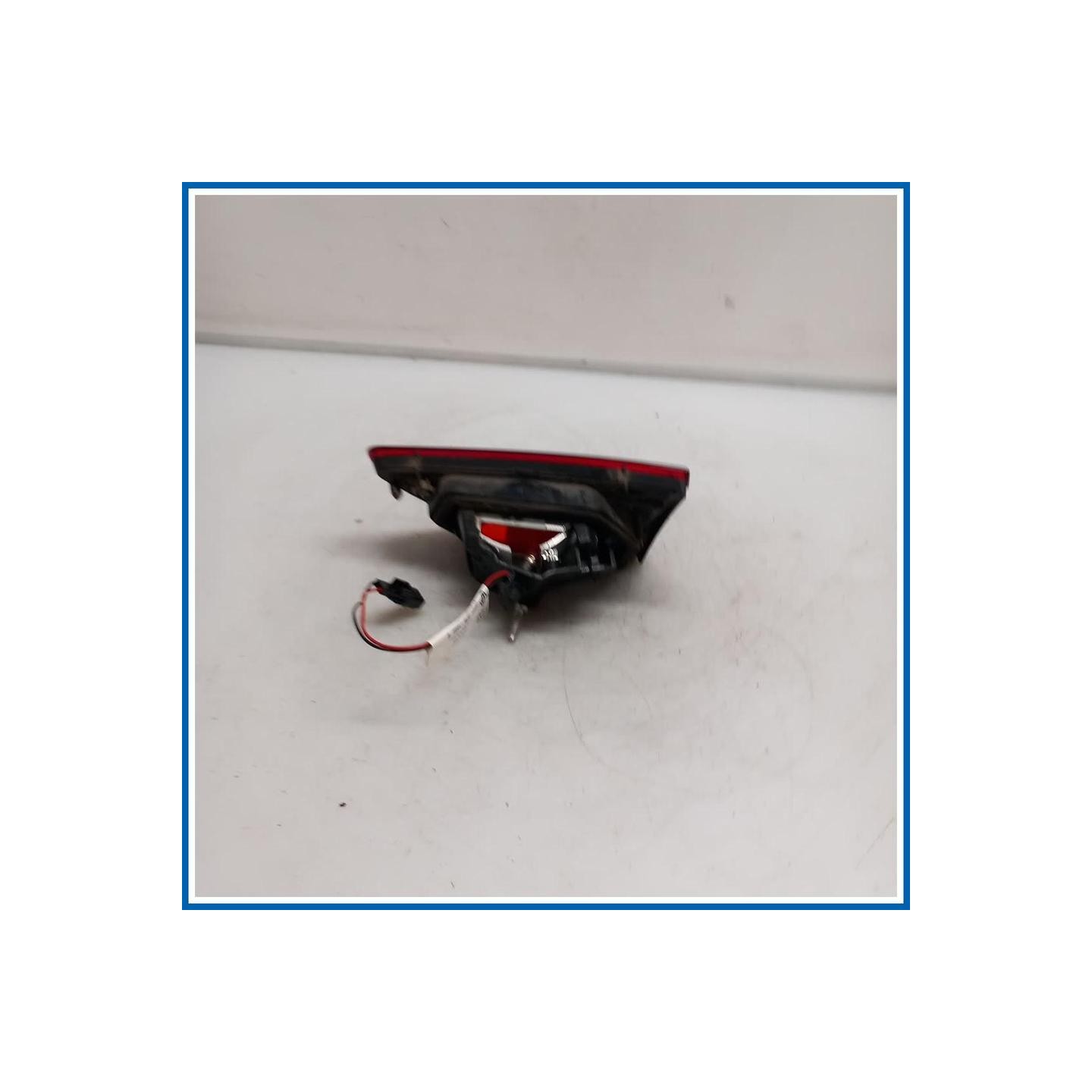 Fanale int. FANALINO POSTE SX | sx. | post. RENAULT Clio IV