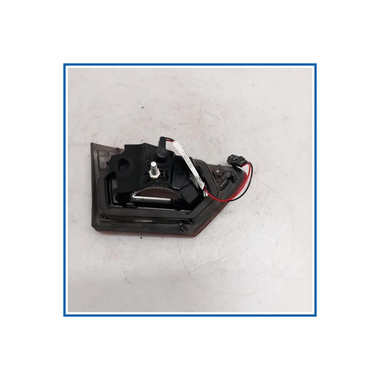 Fanale int. FANALINO POSTE DX | dx. | post. RENAULT Clio IV