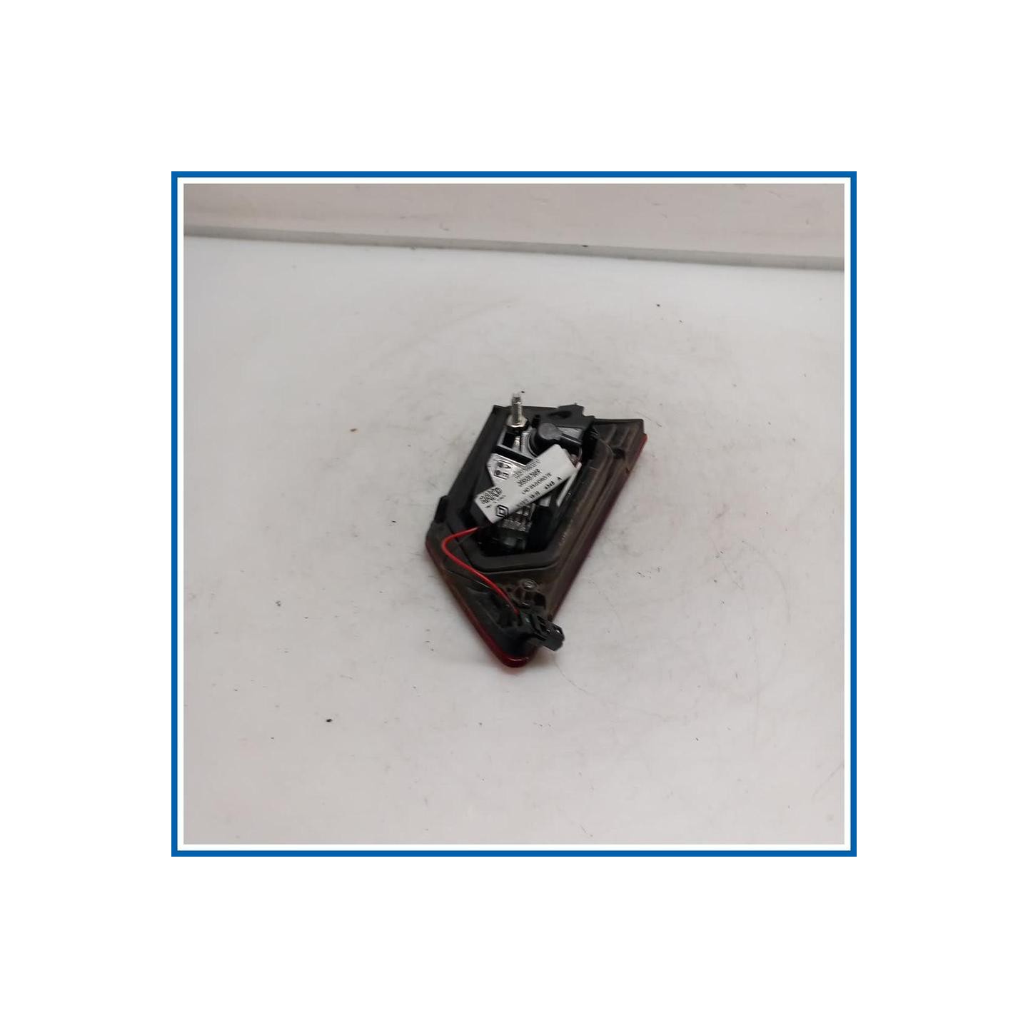 Fanale int. FANALINO POSTE DX | dx. | post. RENAULT Clio IV