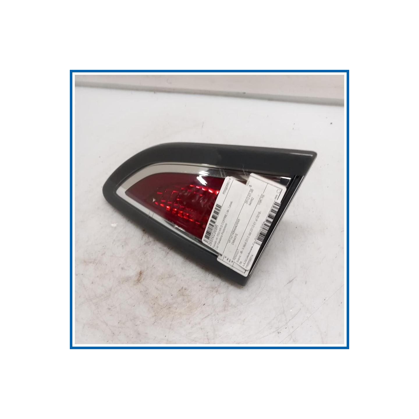 Fanale int. FEU AR D COFFRE | dx. | post. RENAULT Scénic III X-Mod