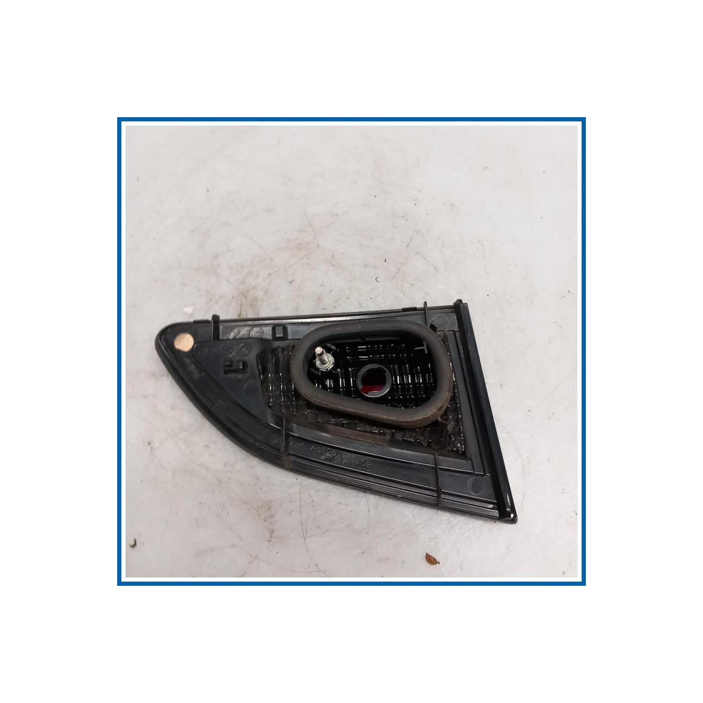 Fanale int. FEU AR D COFFRE | dx. | post. RENAULT Scénic III X-Mod
