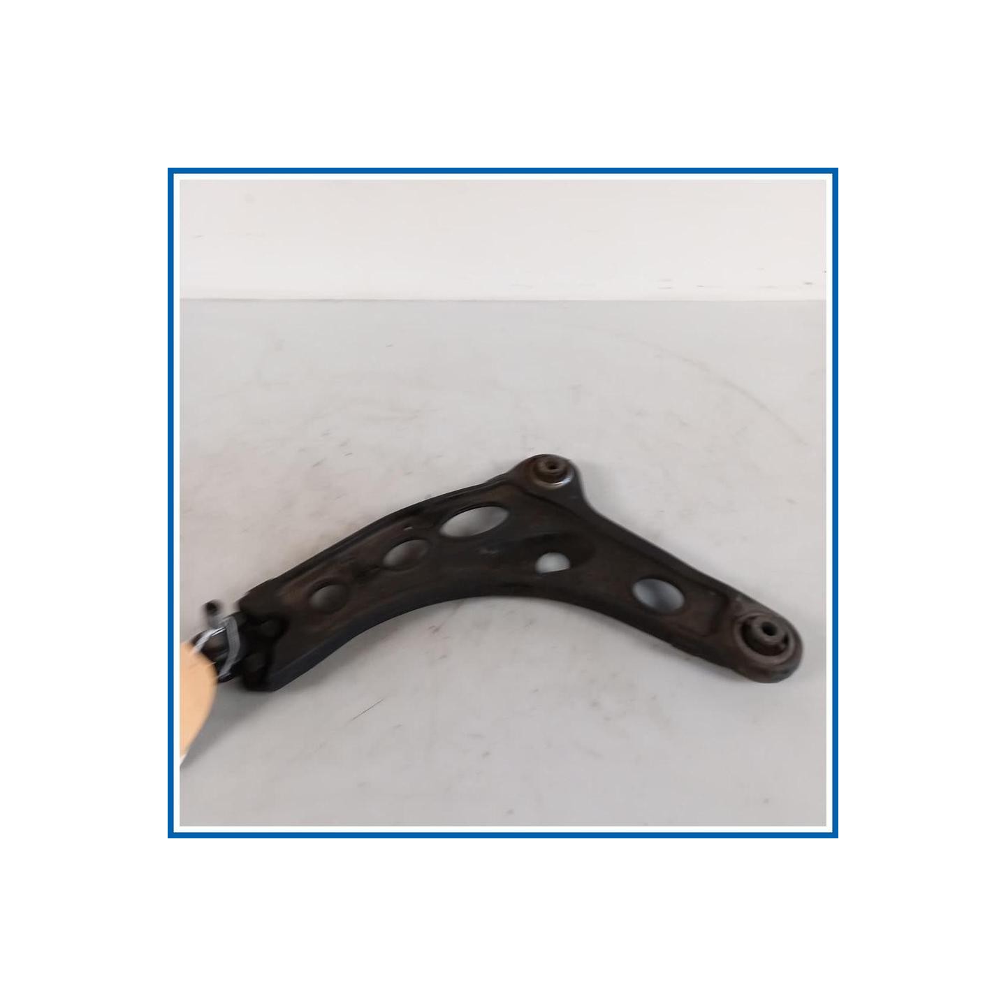 Braccio oscillante BRAS TRSV INF AV | sx. | ant. RENAULT Trafic IV