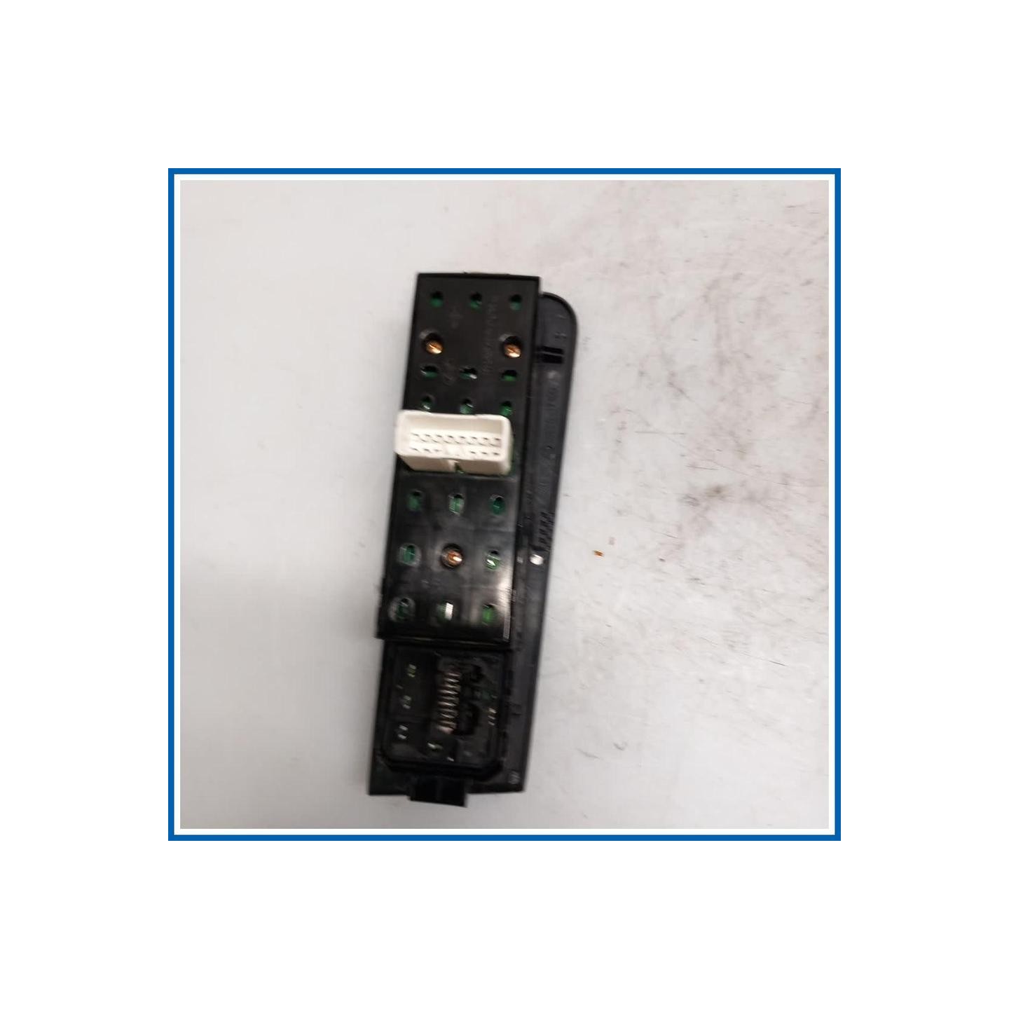INTERRUTTORE ALZACRISTALLO SX HYUNDAI Matrix