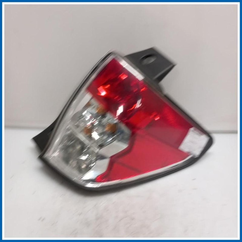 Fanale PLAST.FANALE P.DX | dx. | post. SUBARU Forester III