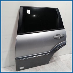 Porta PNL ASSY-RR DR-LH(Y290) | sx. | post. SSANGYONG Rexton I
