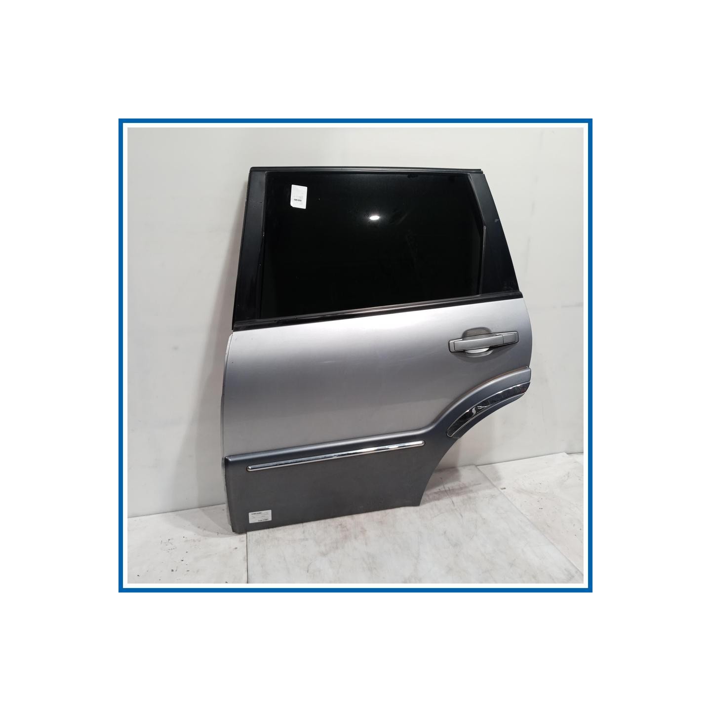Porta PNL ASSY-RR DR-LH(Y290) | sx. | post. SSANGYONG Rexton I