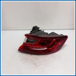Fanale est. FEU AR D AILE | dx. | post. RENAULT Mégane IV