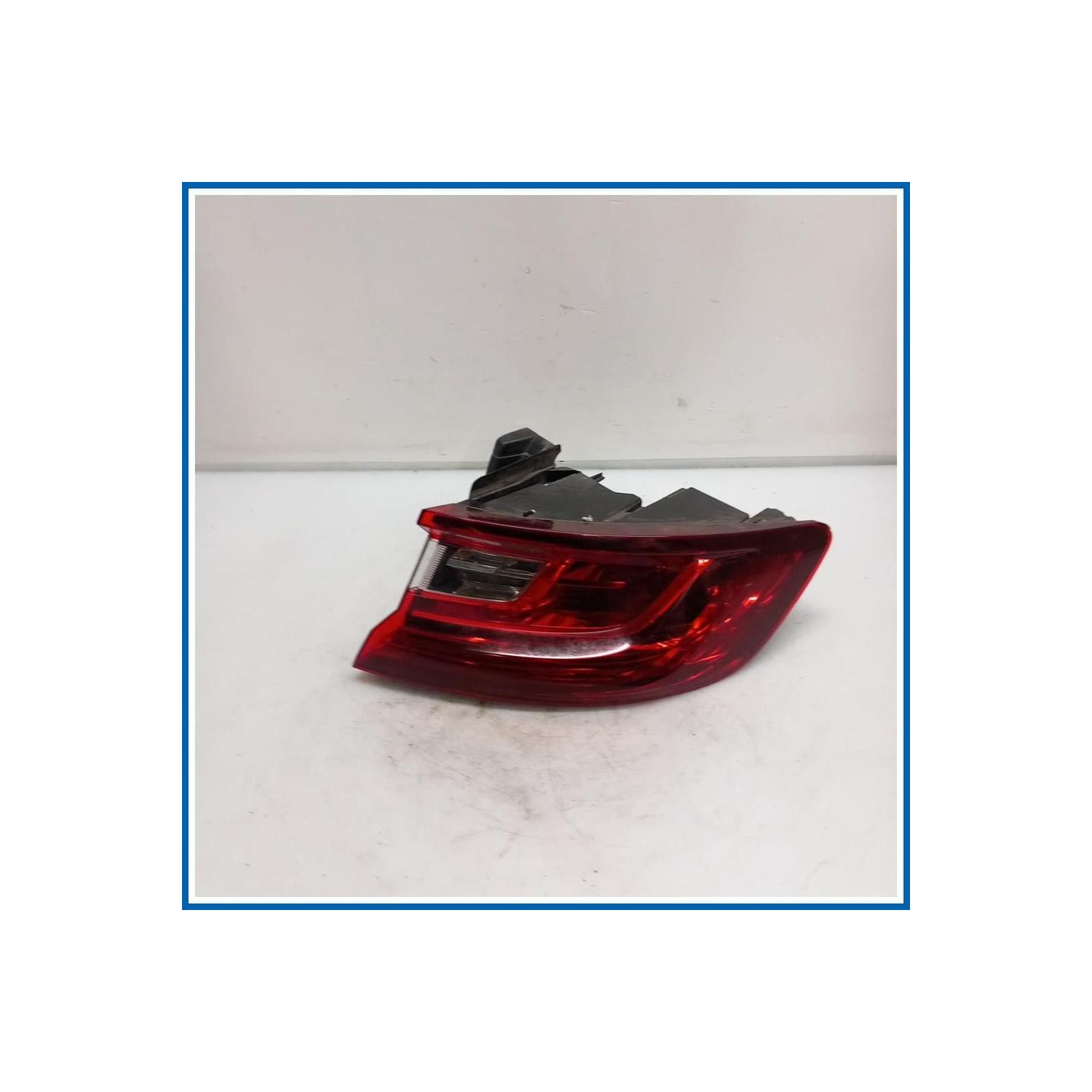 Fanale est. FEU AR D AILE | dx. | post. RENAULT Mégane IV