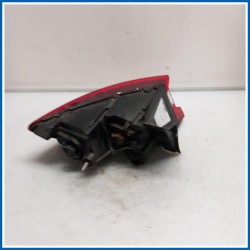 Fanale est. FEU AR D AILE | dx. | post. RENAULT Mégane IV