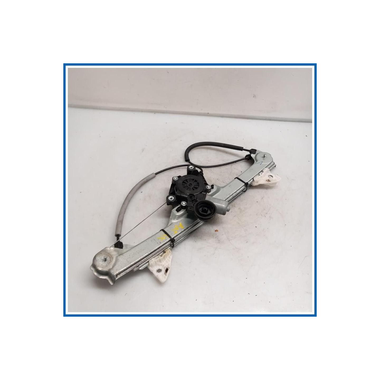Alzacristallo porta Arm/base(l),window | sx. | ant. MAZDA CX30