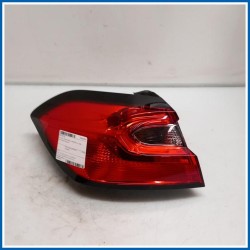 Fanale est. REAR LAMPS & LENSES | sx. | post. FORD Fiesta VII