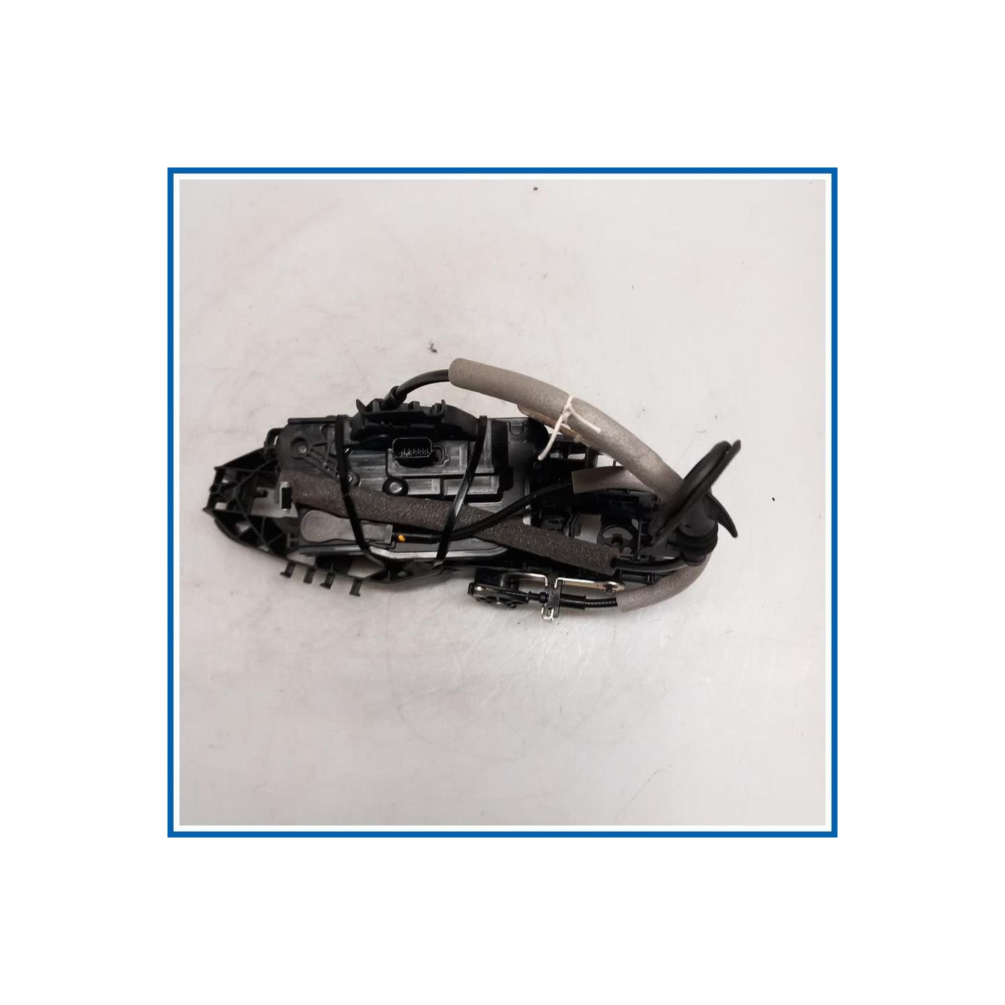 Serratura porta LATCHES & STRIKER | sx. | post. FORD Fiesta VII